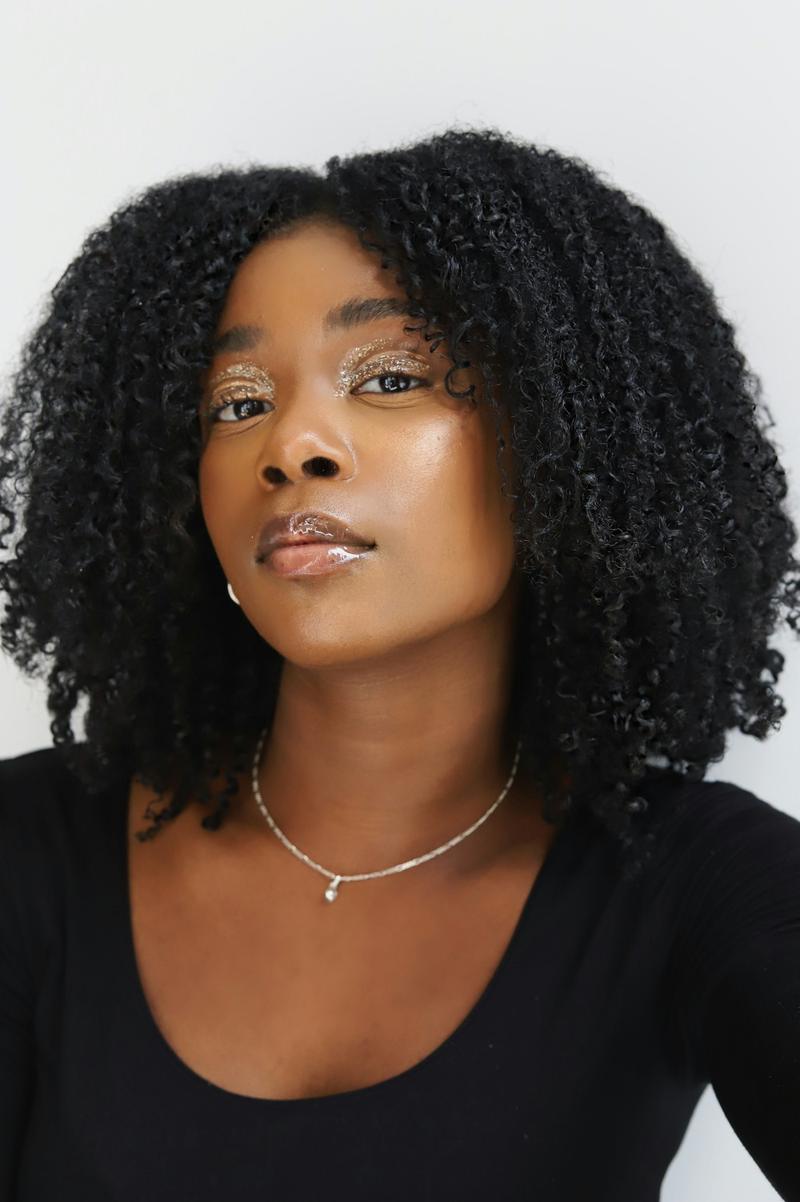 Shoulder-length natural curls and coils